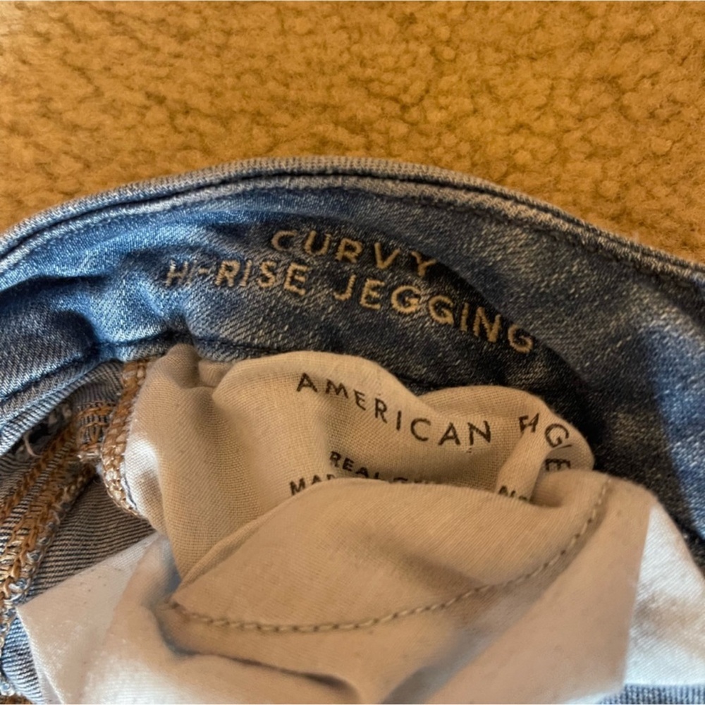 American Eagle Curvy Next Level Stretch High Waisted Jegging - Picture 3 of 5